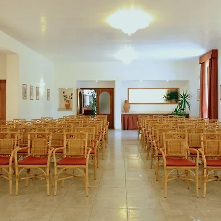 Rosa فندق مارتينا فرانكا