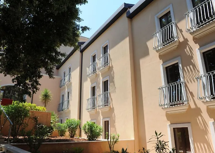 Hotel Rosa 4*