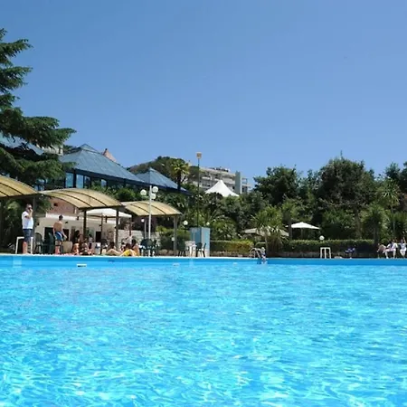 Rosa Hotel