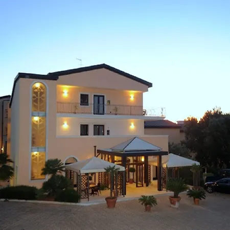 Hotel Rosa 4*