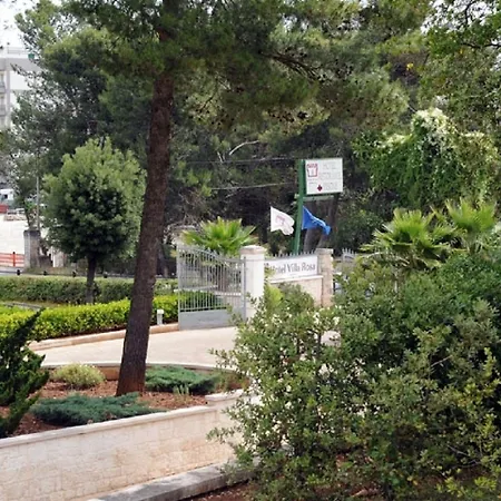 Hotel Rosa 4*