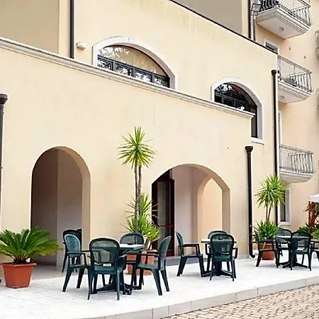 Rosa Hotel 4*