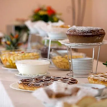 Hotel Rosa 4*
