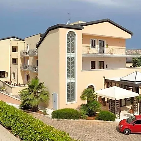 Rosa Hotel 4*